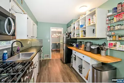 559 Herrmann Avenue, River Vale Township, NJ 07675 - Photo 21