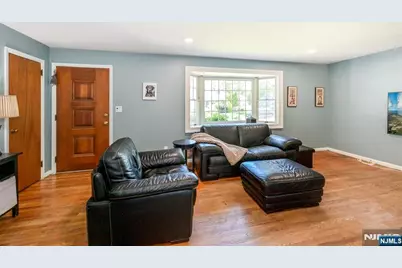 559 Herrmann Avenue, River Vale Township, NJ 07675 - Photo 15