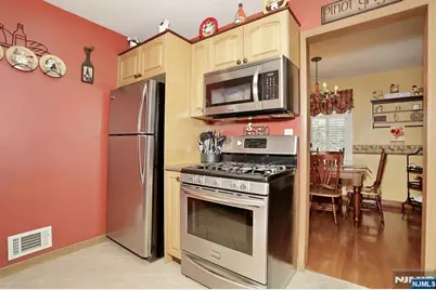 305 Depew Street, Dumont, NJ 07628 - Photo 9