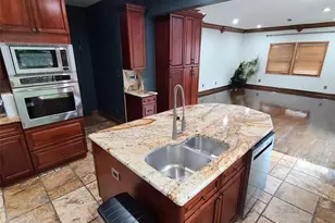 526 Moonachie Ave, Wood Ridge, NJ 07075 - Photo 13