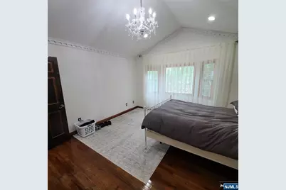 526 Moonachie Avenue, Wood Ridge, NJ 07075 - Photo 13