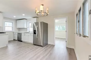 564 Maple Ave, Teaneck Township, NJ 07666 - Photo 11