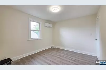 564 Maple Avenue, Teaneck Township, NJ 07666 - Photo 27