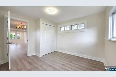 564 Maple Avenue, Teaneck Township, NJ 07666 - Photo 19