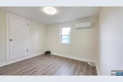 564 Maple Avenue, Teaneck Township, NJ 07666 - Photo 25