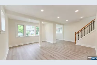 564 Maple Avenue, Teaneck Township, NJ 07666 - Photo 7