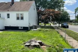 501 2nd Ave, Roselle, NJ 07203 - Photo 23