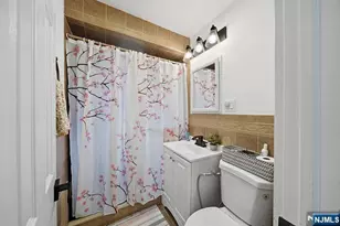 501 2nd Ave, Roselle, NJ 07203 - Photo 7