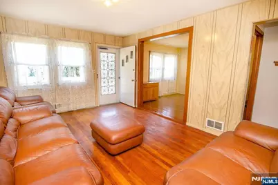 53 Sunnyside Avenue, Dumont, NJ 07628 - Photo 5