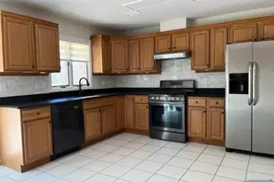 520 Glen Ave B, Palisades Park, NJ 07650 - Photo 5