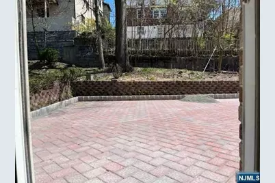 520 Glen Avenue B #B, Palisades Park, NJ 07650 - Photo 7