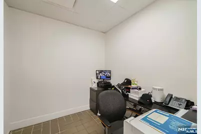 521-523 Livingston, Norwood, NJ 07648 - Photo 19