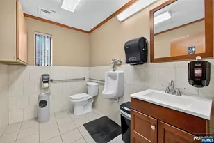 55 Paramus, Paramus, NJ 07652 - Photo 31