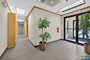 55 Paramus, Paramus, NJ 07652 - Photo 3
