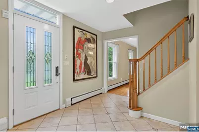 559 Wayne Drive, River Vale Township, NJ 07675 - Photo 3