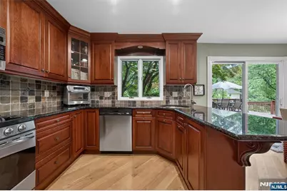 559 Wayne Drive, River Vale Township, NJ 07675 - Photo 13