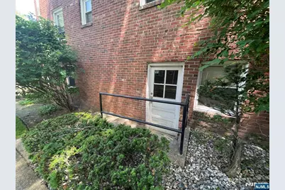 151 E Palisade Avenue B-5 #B-5, Englewood, NJ 07631 - Photo 17