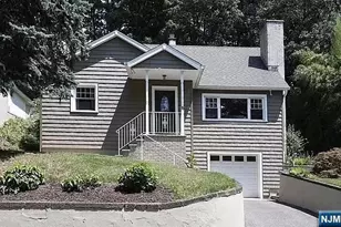 15 High Mountain Rd, Oakland, NJ 07436 - Photo 1