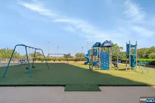 200 Winston Dr 106, Cliffside Park, NJ 07010 - Photo 25