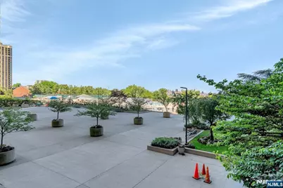 200 Winston Drive 106 #106, Cliffside Park, NJ 07010 - Photo 23