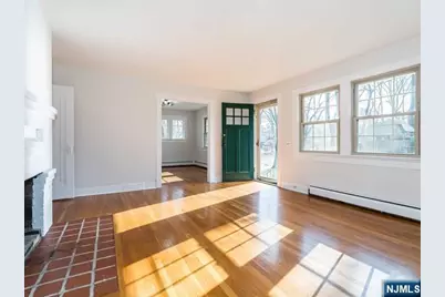 81A Alexander Avenue 1 #1, Montclair, NJ 07043 - Photo 3