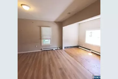 83 E Forest Avenue, Teaneck Township, NJ 07666 - Photo 5