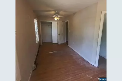 83 E Forest Avenue, Teaneck Township, NJ 07666 - Photo 21