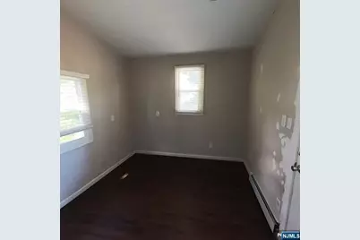 83 E Forest Avenue, Teaneck Township, NJ 07666 - Photo 11