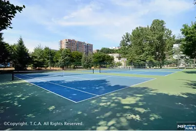 202 Adams Court, Edgewater, NJ 07020 - Photo 37