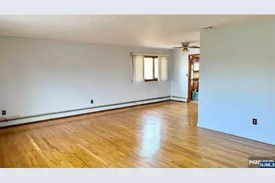844 Elizabeth Street 2 #2, Ridgefield, NJ 07657 - Photo 5