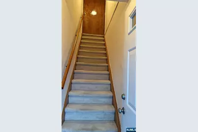 844 Elizabeth Street 2 #2, Ridgefield, NJ 07657 - Photo 3