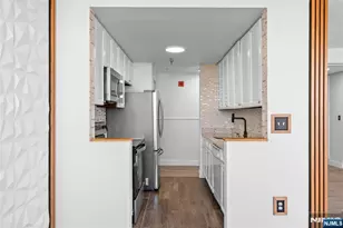 100 Old Palisade Road 3215, Fort Lee, NJ 07024 - Photo 11