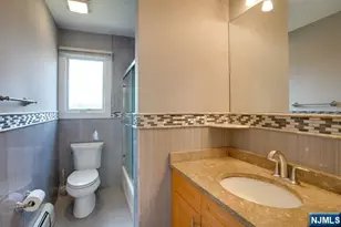 415 Westview Pl, Fort Lee, NJ 07024 - Photo 21