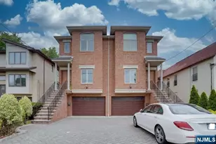 415 Westview Pl, Fort Lee, NJ 07024 - Photo 1