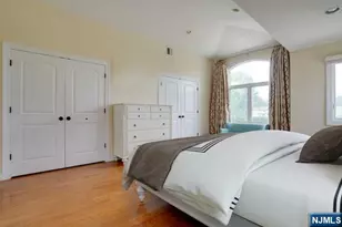 415 Westview Pl, Fort Lee, NJ 07024 - Photo 13