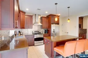 415 Westview Pl, Fort Lee, NJ 07024 - Photo 7