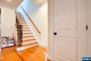 415 Westview Pl, Fort Lee, NJ 07024 - Photo 9