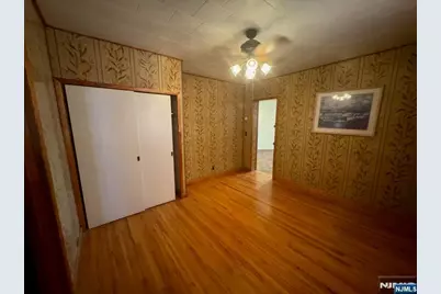 330 Stuyvesant Avenue 1 #1, Lyndhurst Township, NJ 07071 - Photo 13