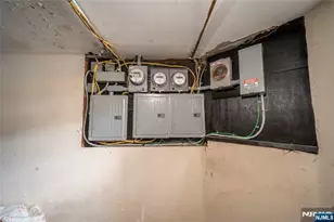 352 7th St, Newark, NJ 07107 - Photo 31