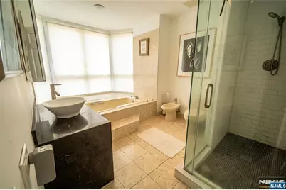 130 Kensington Drive, Fort Lee, NJ 07024 - Photo 23