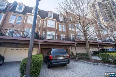 130 Kensington Drive, Fort Lee, NJ 07024 - Photo 41
