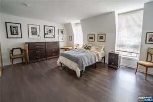 130 Kensington Dr, Fort Lee, NJ 07024 - Photo 27