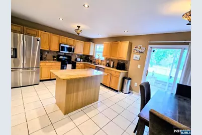 33 Kopak Way, Spotswood, NJ 08884 - Photo 7