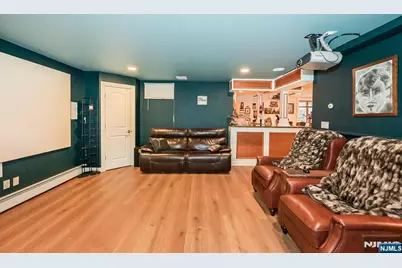 111 Magnolia Avenue, Cresskill, NJ 07626 - Photo 31