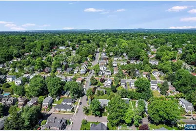 111 Magnolia Avenue, Cresskill, NJ 07626 - Photo 43