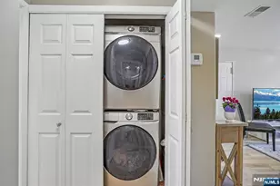 272-276 Walnut 6D, Newark, NJ 07105 - Photo 17