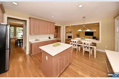 3 Schindler Court, Upper Saddle River, NJ 07458 - Photo 7