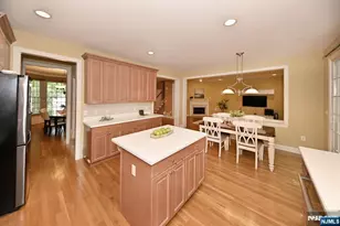 3 Schindler Ct, Upper Saddle River, NJ 07458 - Photo 7