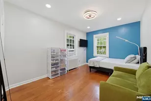 285 Hudson Ave, Englewood, NJ 07631 - Photo 15