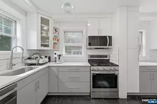 285 Hudson Ave, Englewood, NJ 07631 - Photo 11